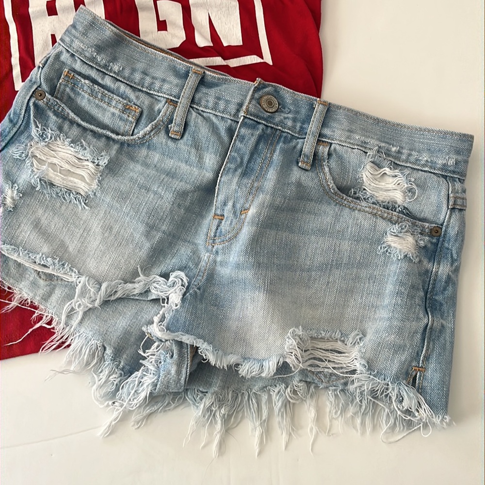 Abercrombie & Fitch distressed shorts size 2